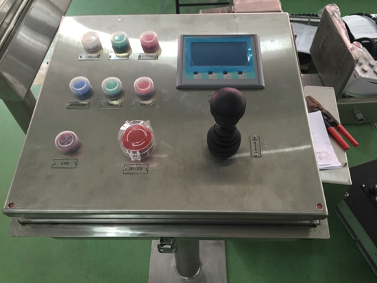 Marine windlass control cabinet